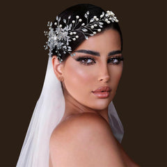 WONRLUA rhinestone pearls and metallic petals detail for versatile styling.