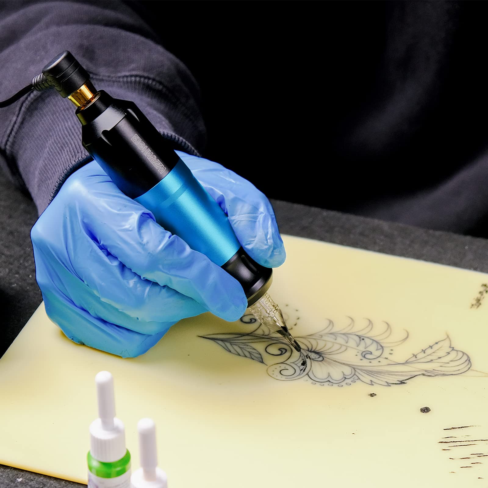 Wormhole Tattoo WTK093 blue needle compatibility tag shows versatile cartridge options