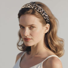 WOVOWOVO padded headband cushions wear for all-day comfort.
