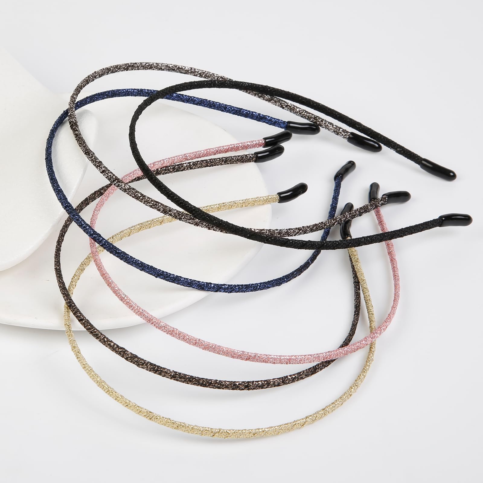 WOVOWOVO shiny hair accessory adds subtle glamour to hairstyles and looks polished.