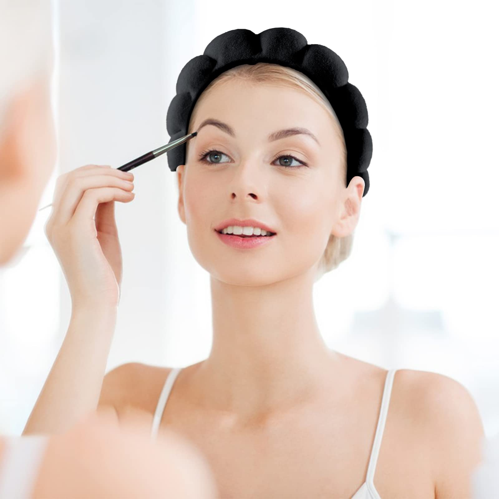 WSICSE spa headband makes a gift-pack-ready spa day accessory.