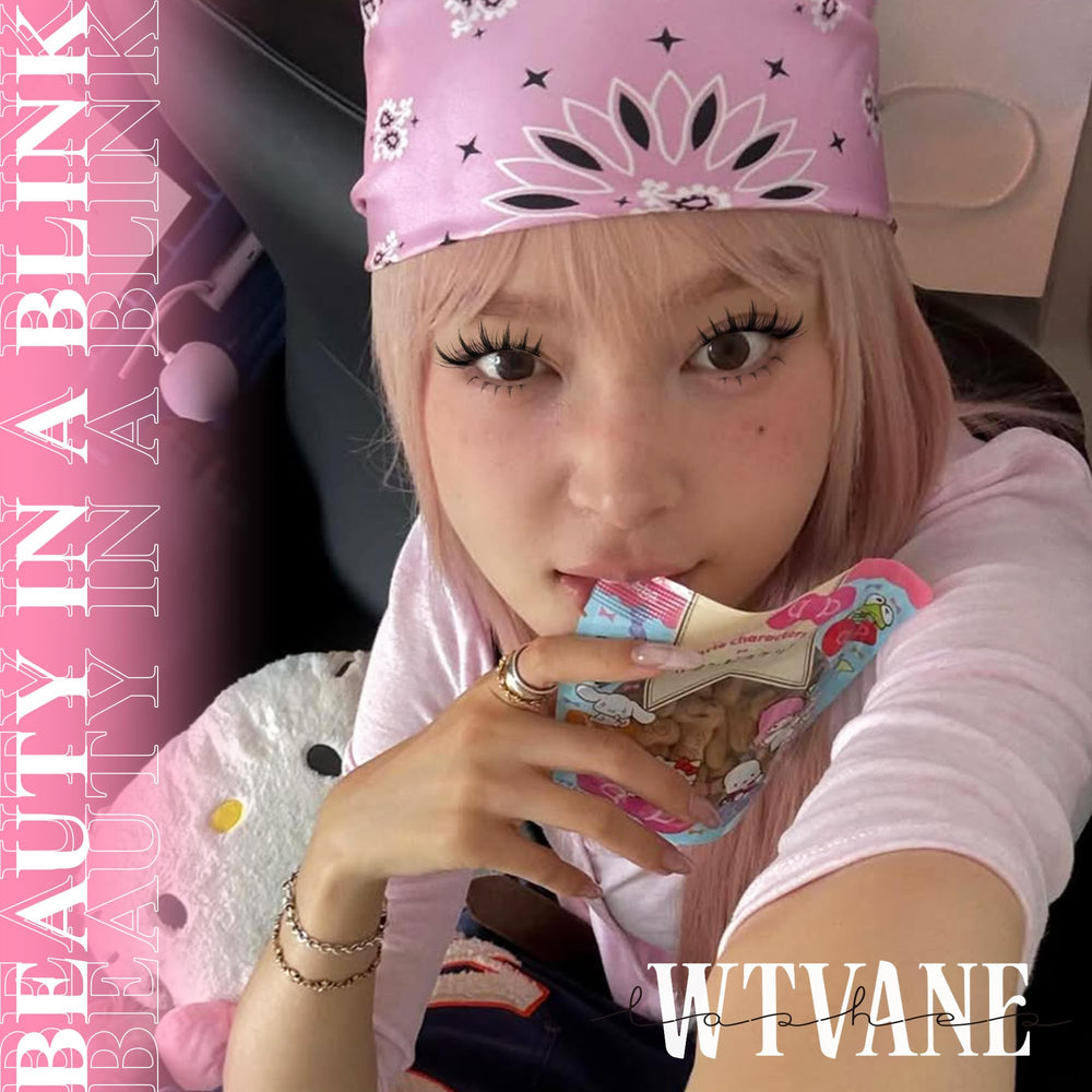 WTVANE clear-band lashes close-up for seamless bottom lash integration