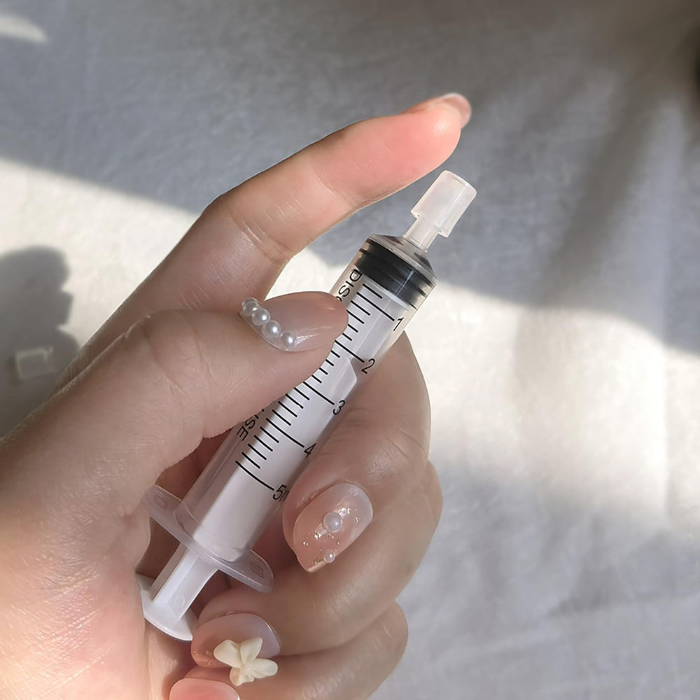 WXS-CHALL 0.5ml dropper precise transfer for perfumes and oils.