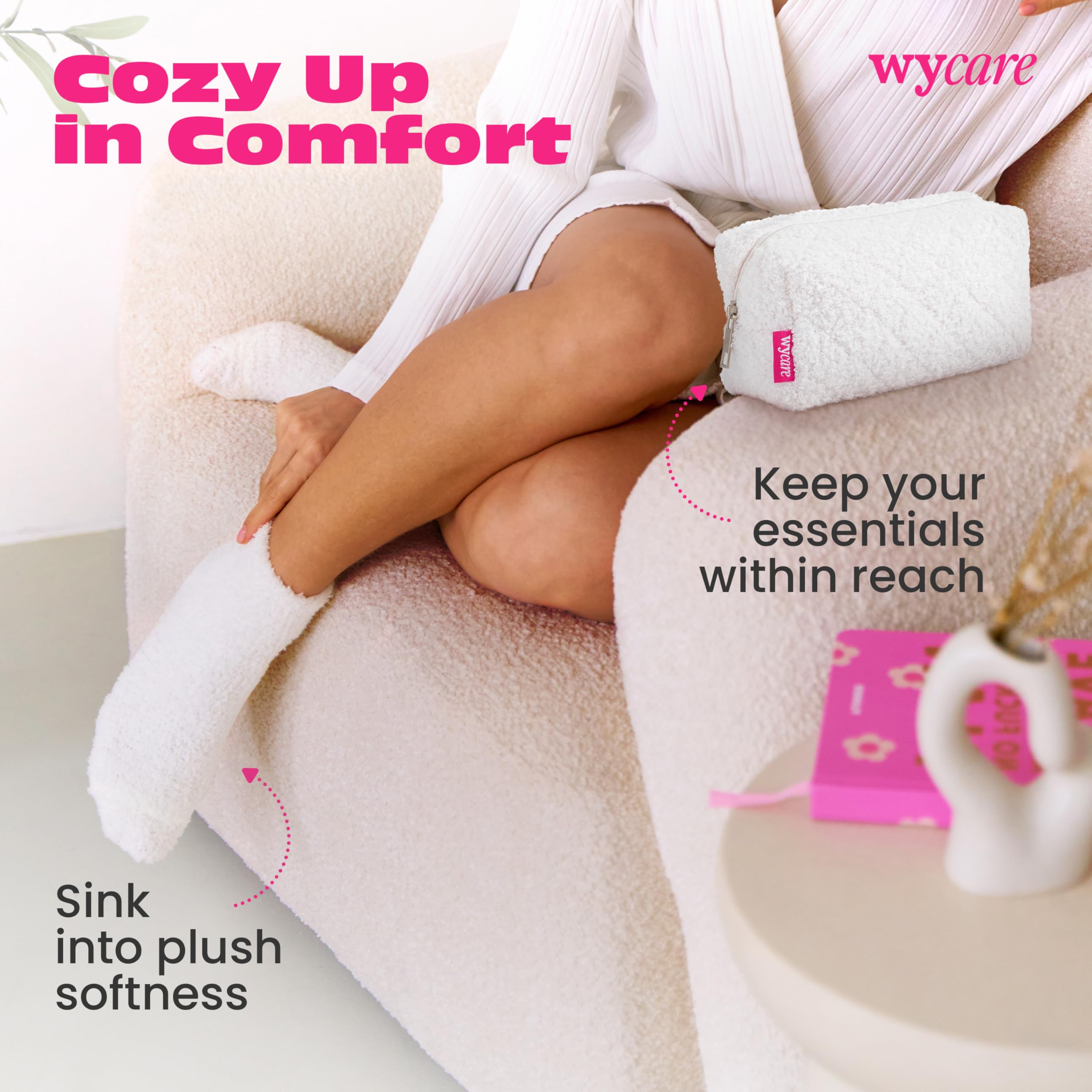 Wycare Gift Box Women chic door hanger adds decorative flair.