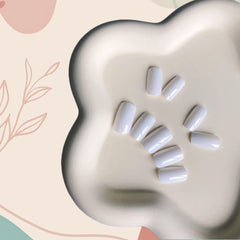 XCREANDO medium-length coffin nails look natural and lightweight.