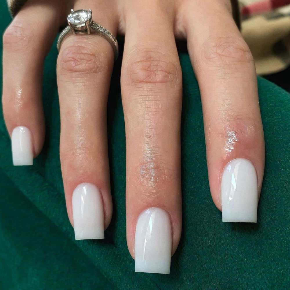 XCREANDO white nails press ons in medium square for quick at-home manicures.