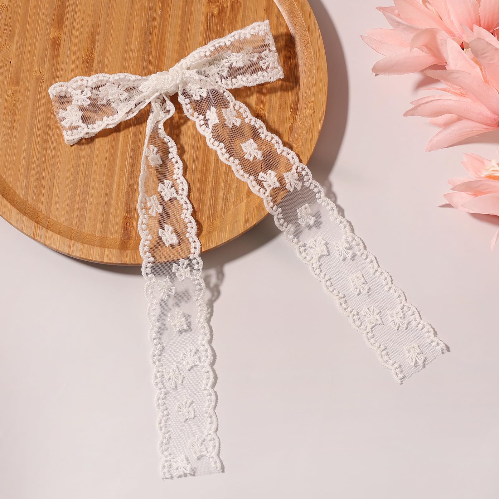XFYUZR casual hairstyle clip complements everyday outfits, fast and simple to use.