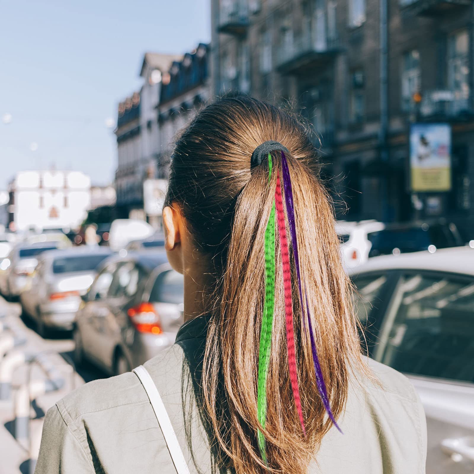 Xinnun feather extensions in use for cosplay photography ideas