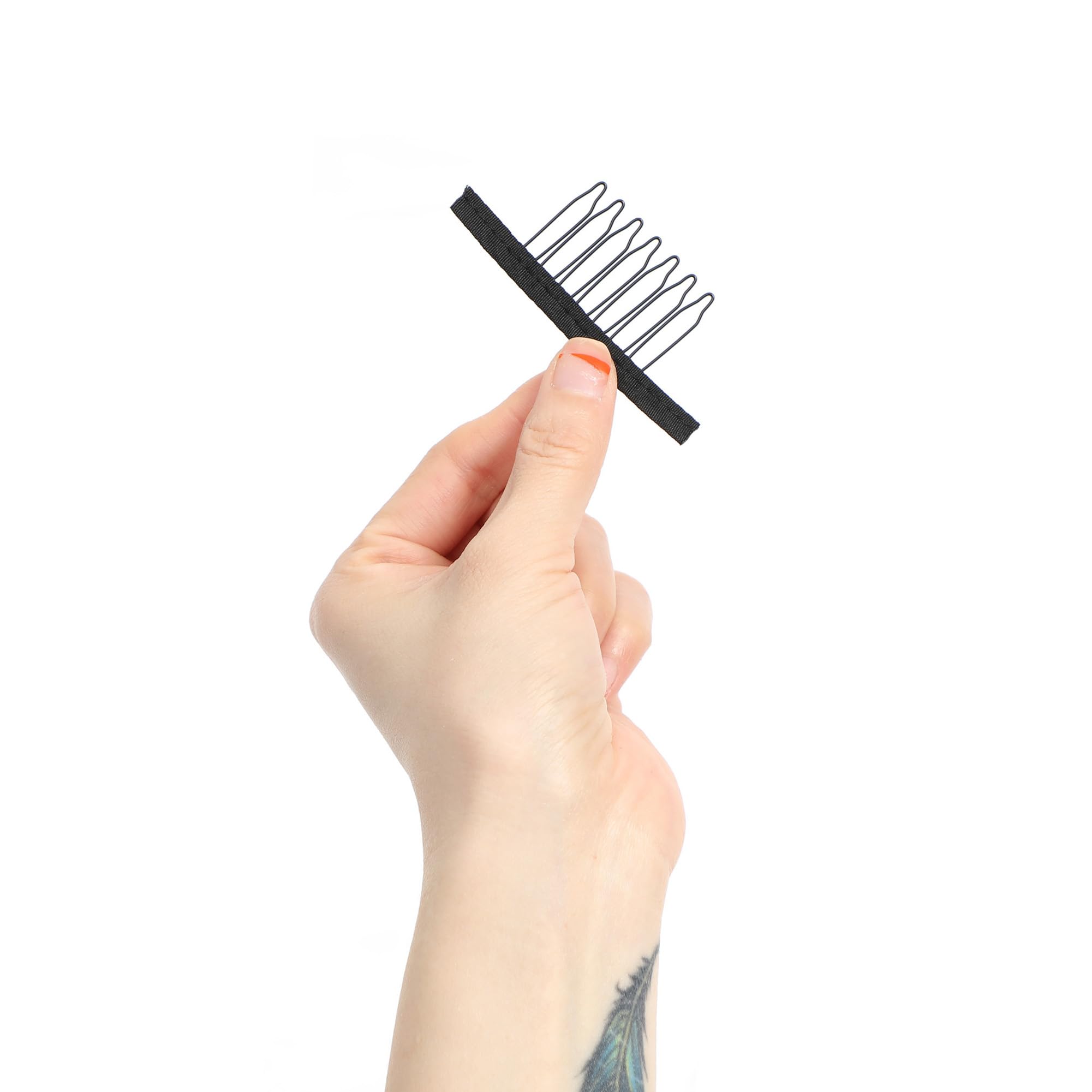 Xuxisowo wig-cap attachment demonstrates sturdy securing options for daily wear