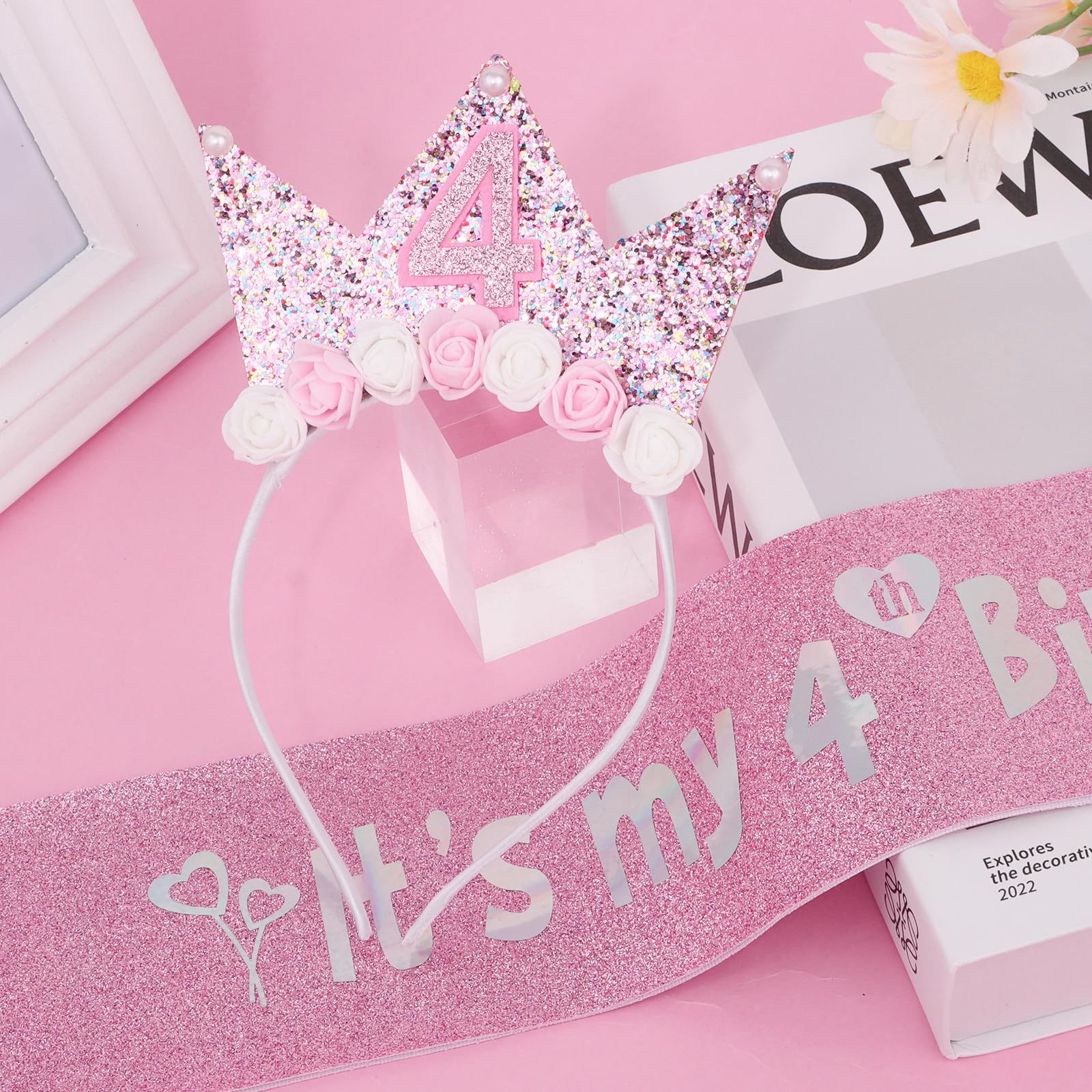 YARIEW Birthday party photo prop kit ideal for photos, cake events, and celebrations.