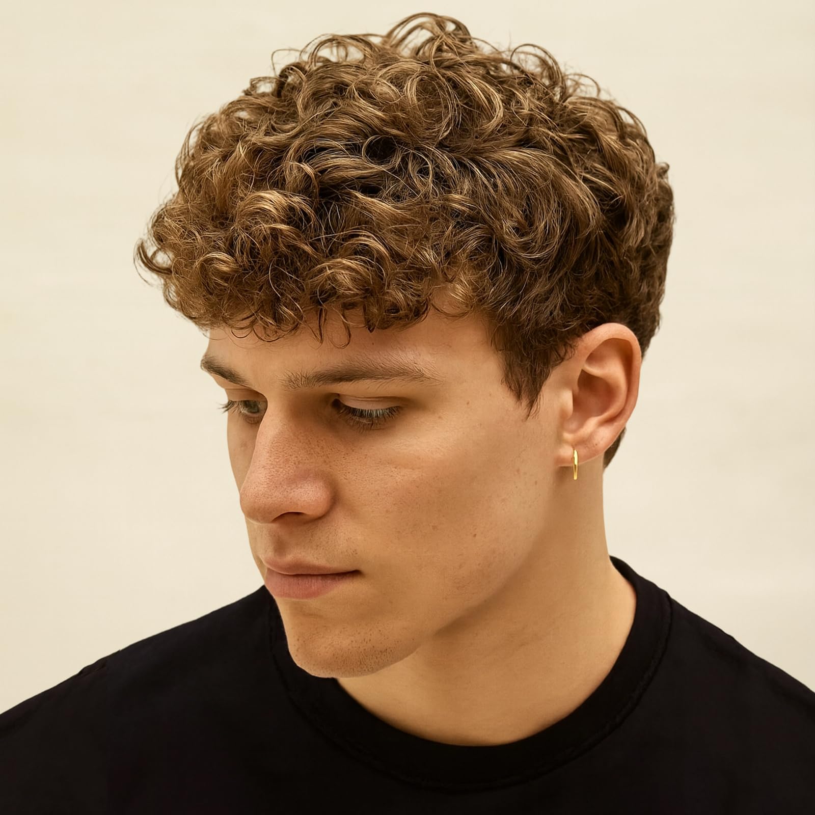 YEALIR curl cream on wet hair demonstrates easy application for defined waves.