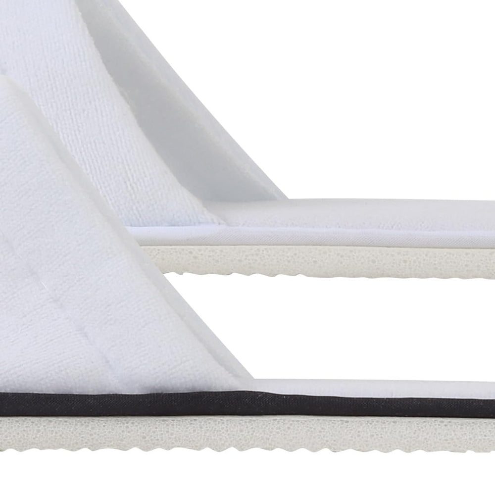 Yeios soft fabric slippers blend 65pct cotton and 35pct polyester.