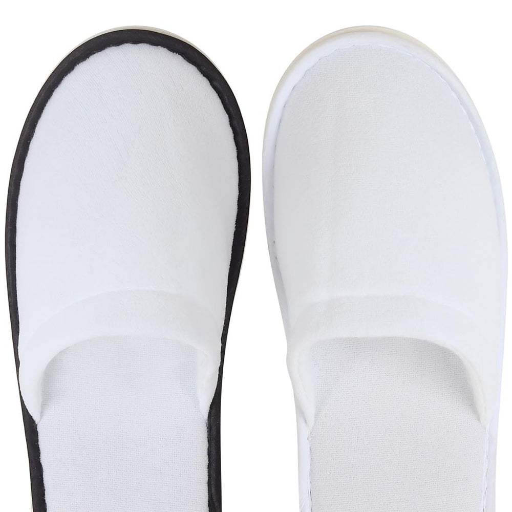 Yeios white-edge spa slippers with defined edge design for easy indoor wear.