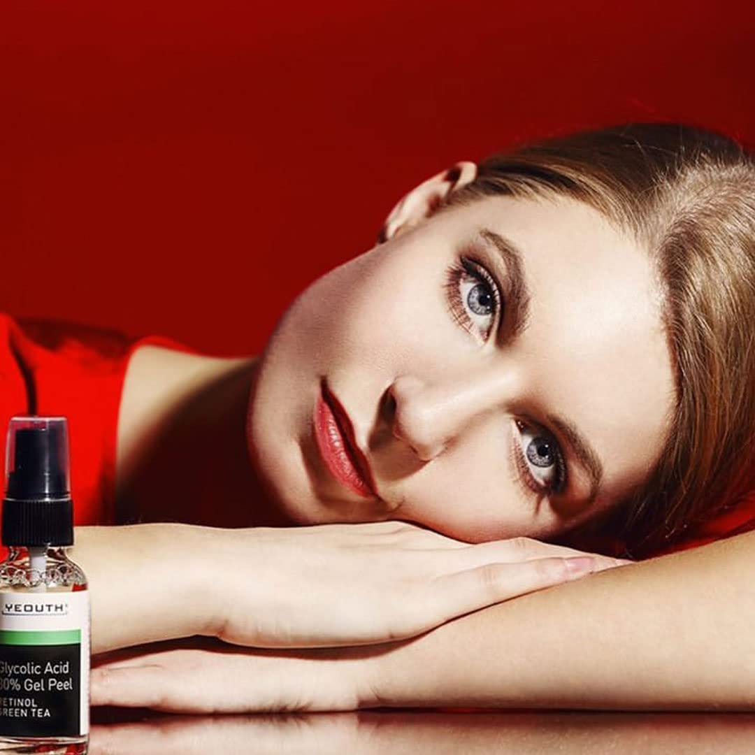 YEOUTH skin glow after use hints at a refreshed, radiant complexion.