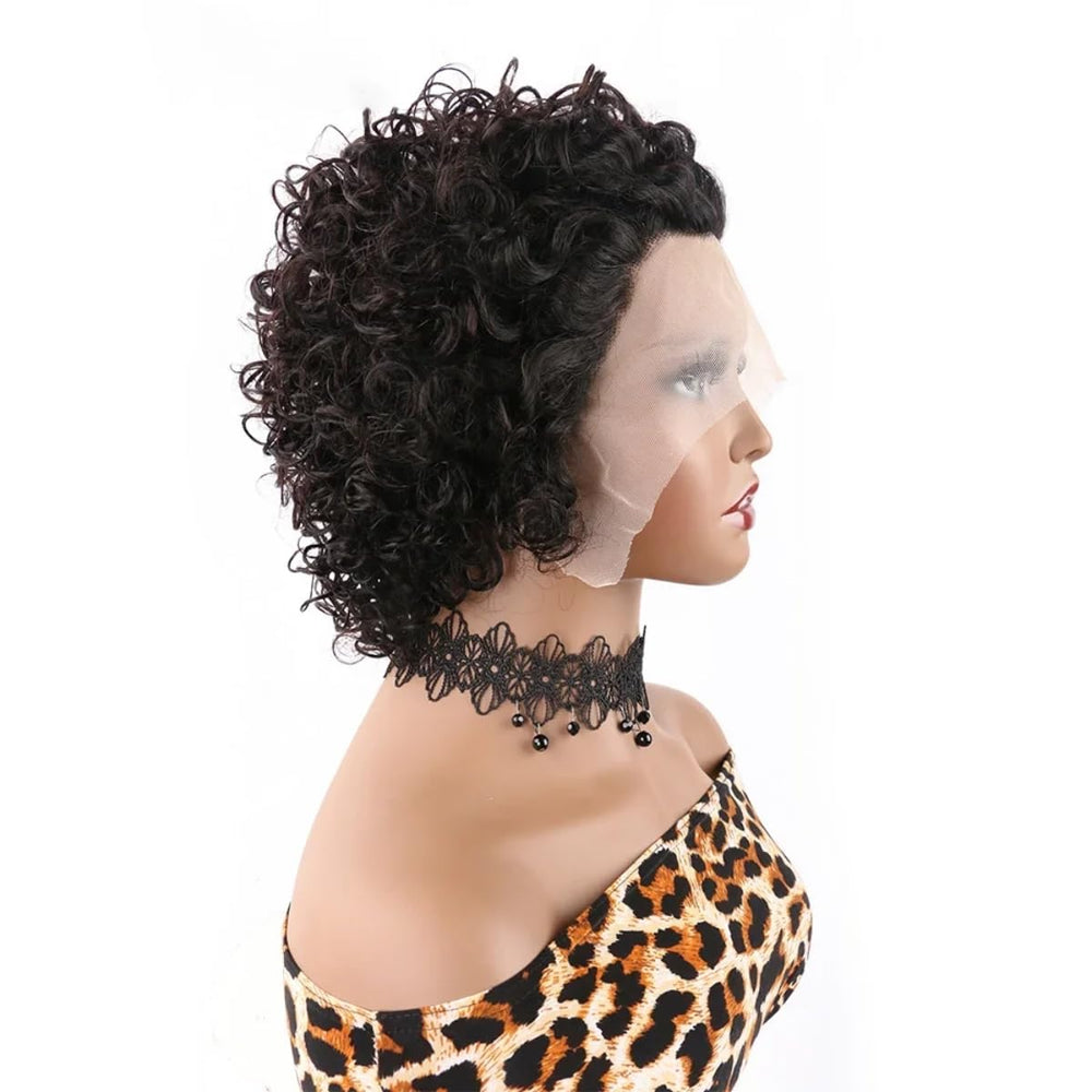 Yiifiulyn lace-front closeup shows natural hairline for a seamless look.