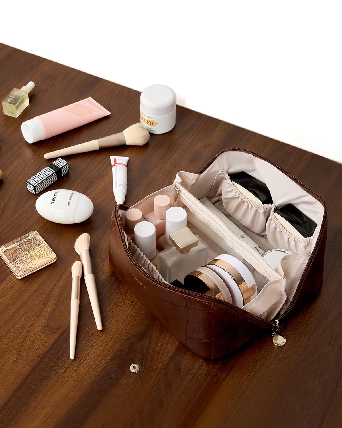 Yikisite makeup bag water-repellent PU material visible in product image
