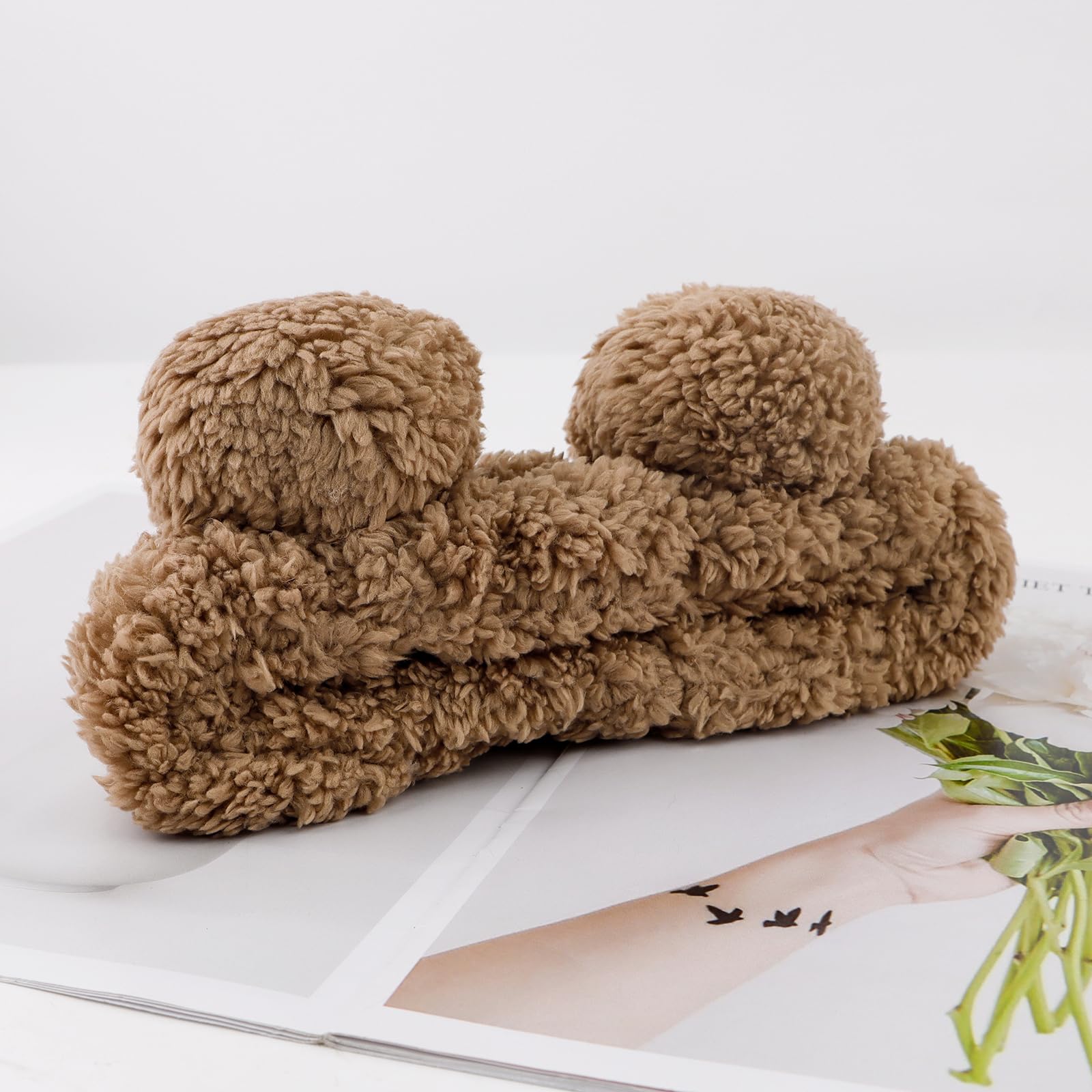 YISSION gift-ready beauty accessory for women and girls