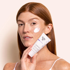 Yon-Ka Hydra N°1 Creme texture close-up reveals luxurious creaminess for comfort.