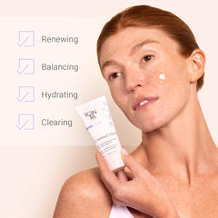 Yon-Ka Gommage Peeling Gel with carob extract emphasizes natural tightening of pores.
