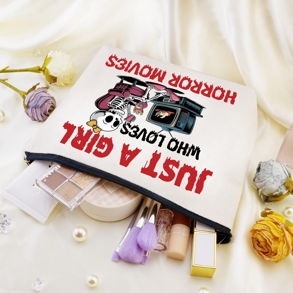 Yoxiumi horror bag interior spacious space keeps cosmetics organized during trips