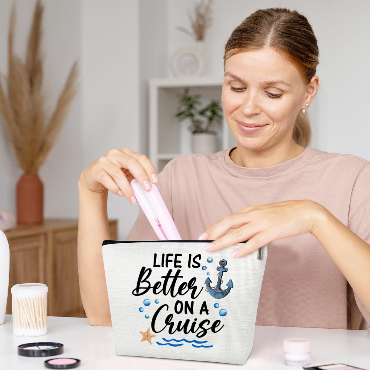 Ythuil Cruise Makeup Bag cruise-era graphic adds stylish flair for cruise vacations.