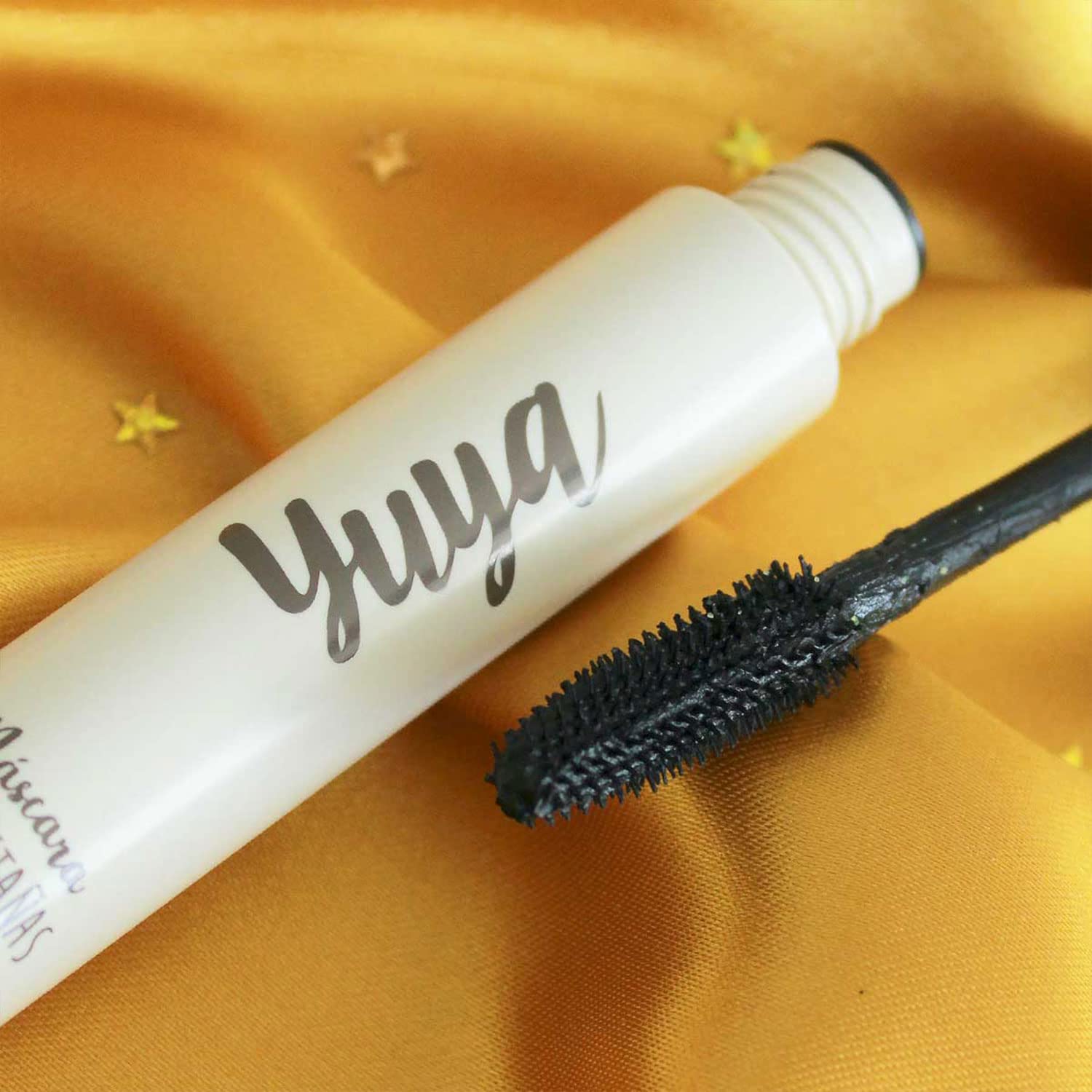 YuYa volumizing effect for fuller-looking lashes in everyday wear