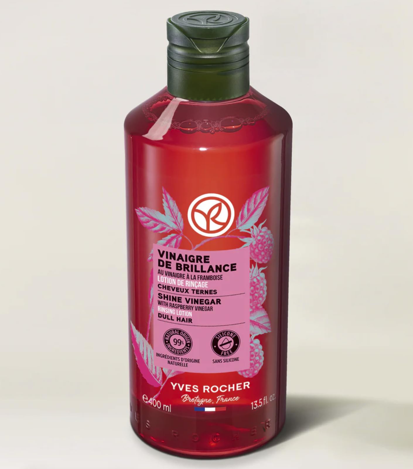 Yves Rocher Raspberry Shine bottle pour captures lightweight rinse for residue-free feel