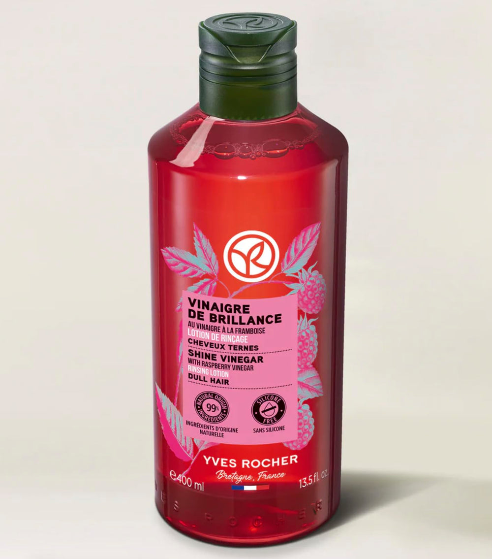 Yves Rocher Raspberry Shine bottle pour captures lightweight rinse for residue-free feel