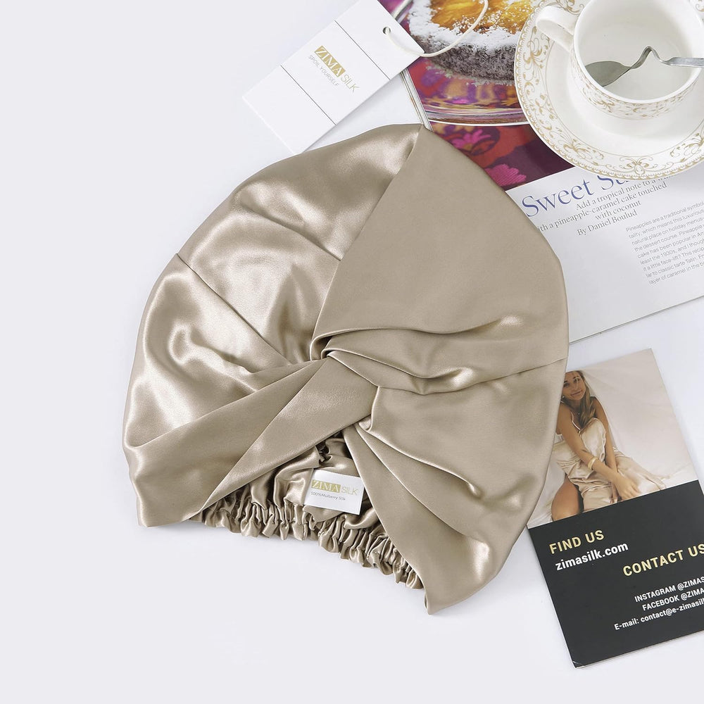 ZIMASILK bonnet reduces friction for anti-frizz mornings.