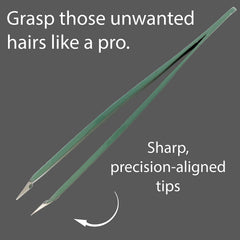 Zizzili Basics precision use closeup—the tip alignment helps grip tiny hairs.