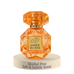 Zoha Amber Bloom bottle closeup, amber-warm scent for daily wear