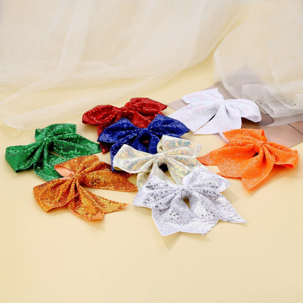 Zolyco green bow used to decorate backpacks and lockers.