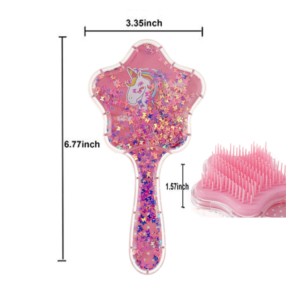 Zou.Rena travel-size brush is lightweight and easy to carry.