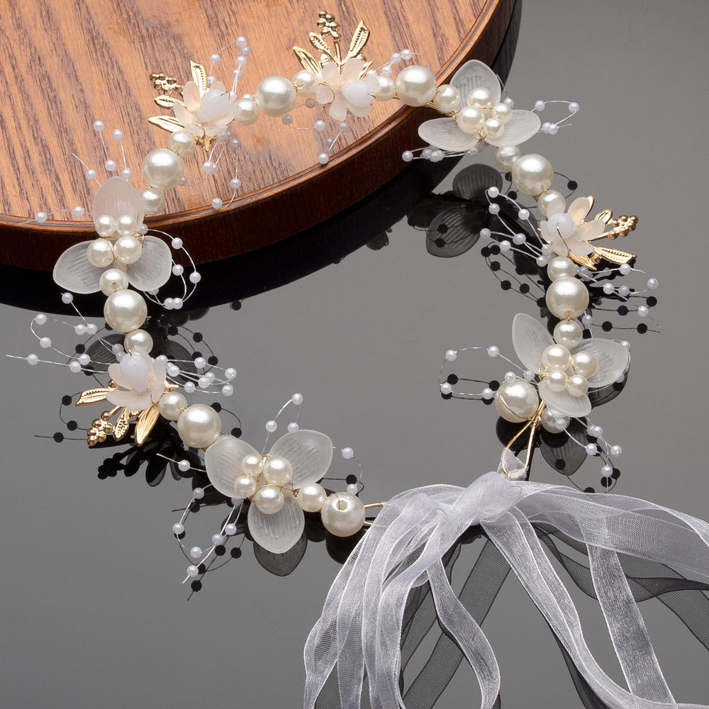 ZPEXRV flower headpiece in white for wedding, showcasing elegant arrangement and secure feel.