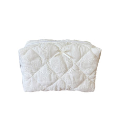 ZUNUONUO cotton quilted makeup bag front view shows compact travel-ready design.
