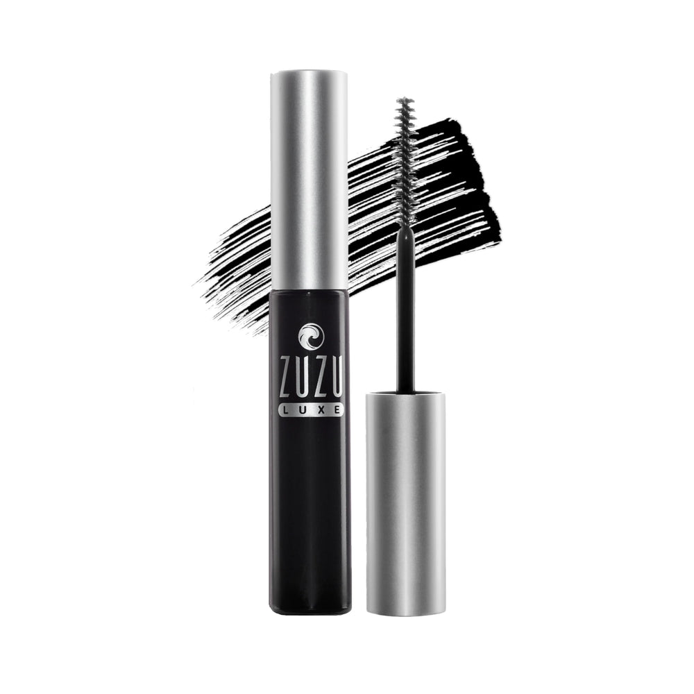 Zuzu Luxe Luxe Mascara Onyx brush close-up showing clump-free volume