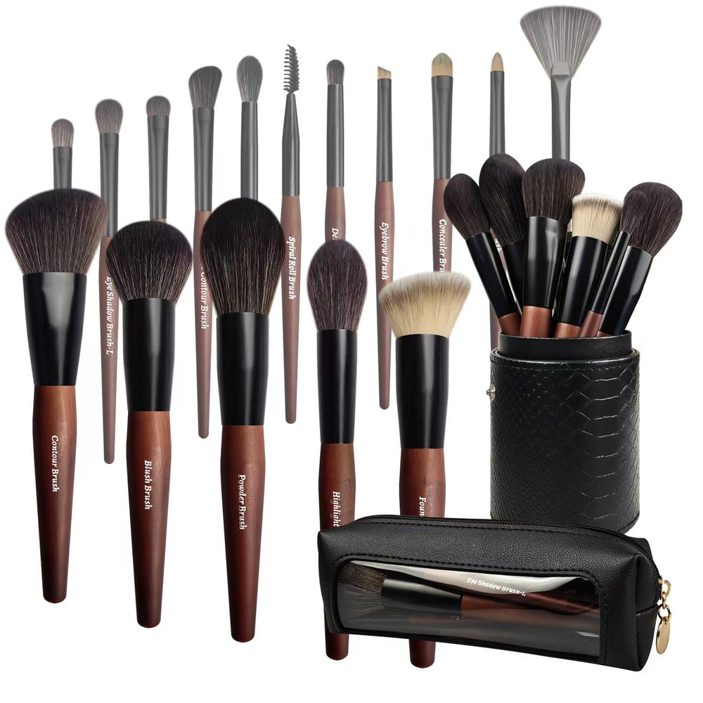 Zylsnice lip and concealer brush defines edges and corrects subtly.